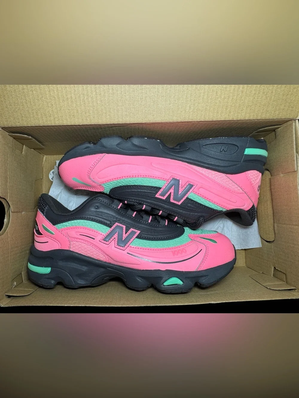 New Balance 1000 Sneakers Youth 5.5, Women’s 7